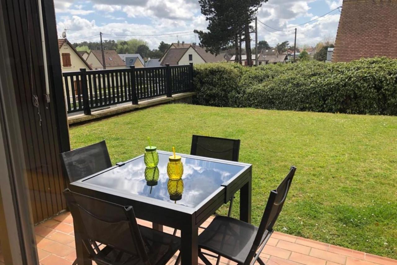 Beautiful Apartment With Gardenlk Cabourg Εξωτερικό φωτογραφία